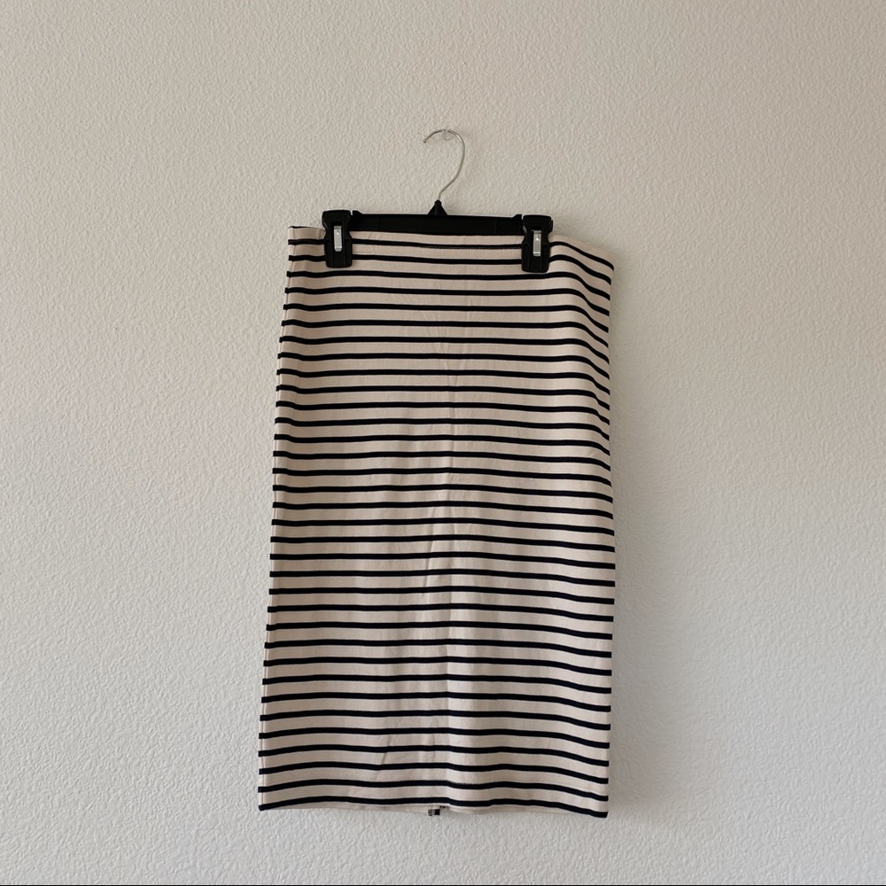 💚 5 for $10 💚 Forever 21 Striped Pencil Skirt